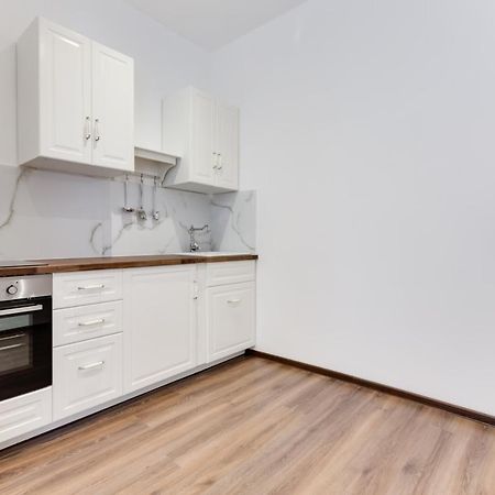 Free Days Luxury Apartment Praga Esterno foto